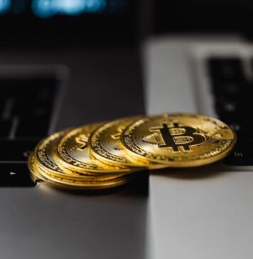 Discover the Latest News on Bitcoin and Ethereum Retreated, Major Cryptos in Red, and Market Slump